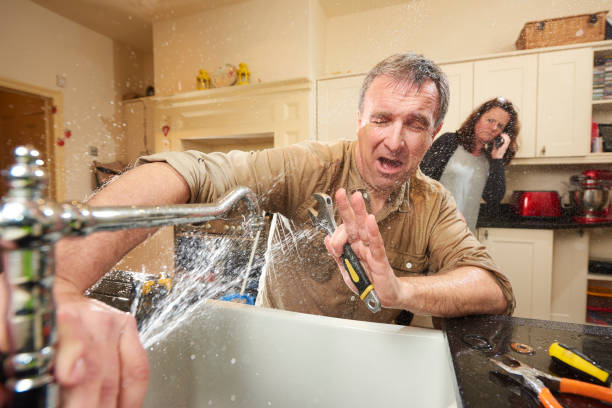 Best Water damage restoration experts  in Hubbard, OH